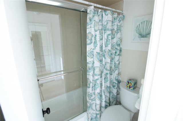 440 Paradise Isle Boulevard 304, Hallandale Beach, FL 33009