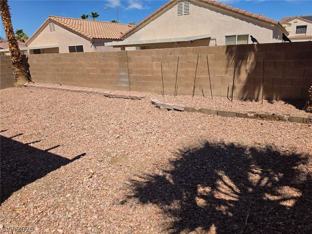 96 Beaver Falls Avenue, Las Vegas, NV 89123