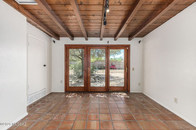 2250 E Silver Street, Tucson, AZ 85719