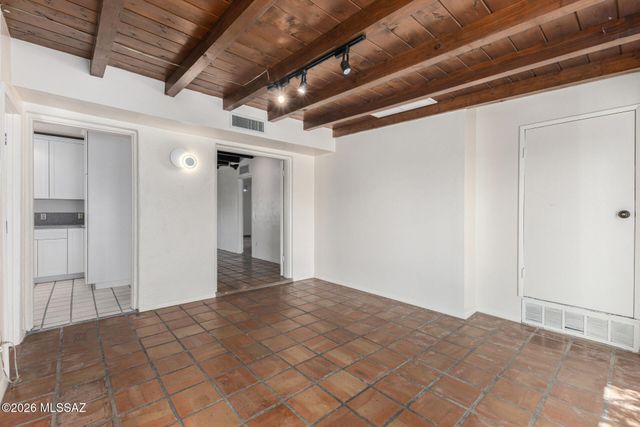 2250 E Silver Street, Tucson, AZ 85719