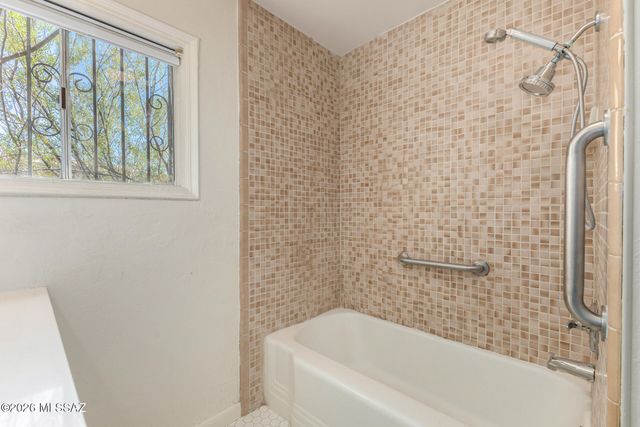 2250 E Silver Street, Tucson, AZ 85719