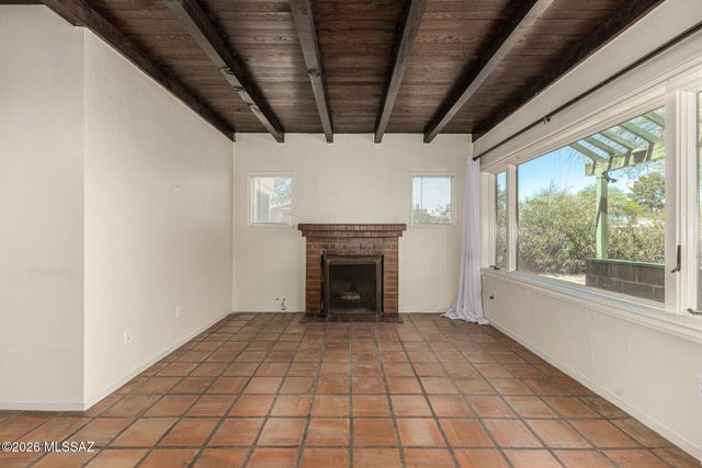 2250 E Silver Street, Tucson, AZ 85719