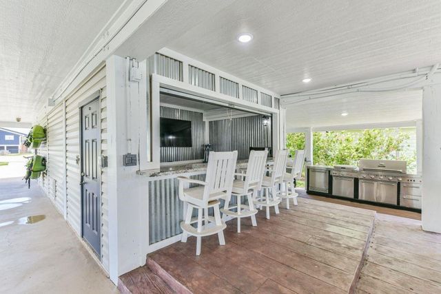 4319 Spanish Main, Jamaica Beach, TX 77554