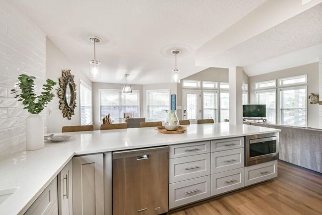 4319 Spanish Main, Jamaica Beach, TX 77554