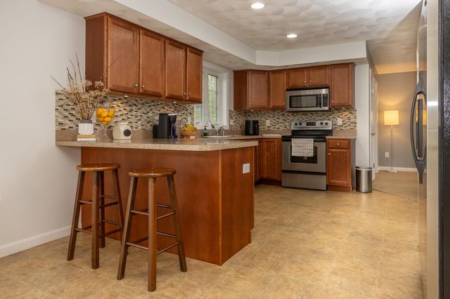 29 Milo Lane, Somersworth, NH 03878