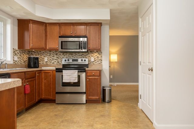 29 Milo Lane, Somersworth, NH 03878