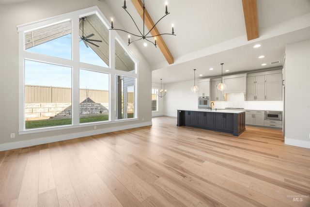 1126 E Crescendo St, Meridian, ID 83642