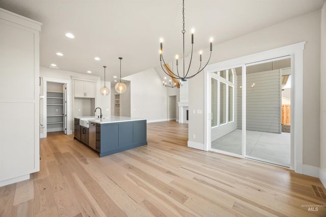 1126 E Crescendo St, Meridian, ID 83642