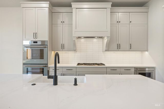 1126 E Crescendo St, Meridian, ID 83642