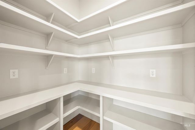 1126 E Crescendo St, Meridian, ID 83642