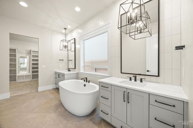 1126 E Crescendo St, Meridian, ID 83642