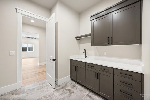 1126 E Crescendo St, Meridian, ID 83642