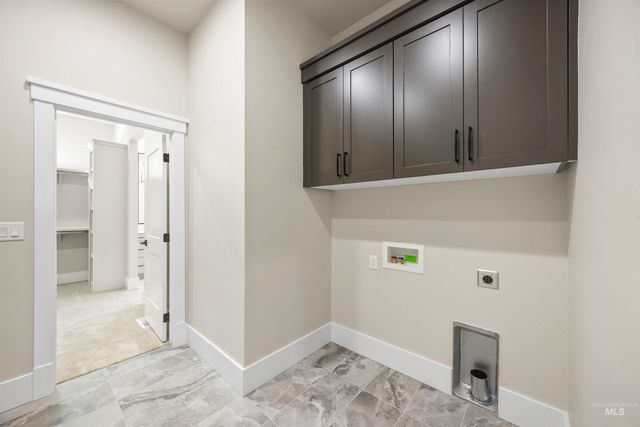 1126 E Crescendo St, Meridian, ID 83642