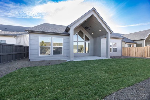 1126 E Crescendo St, Meridian, ID 83642
