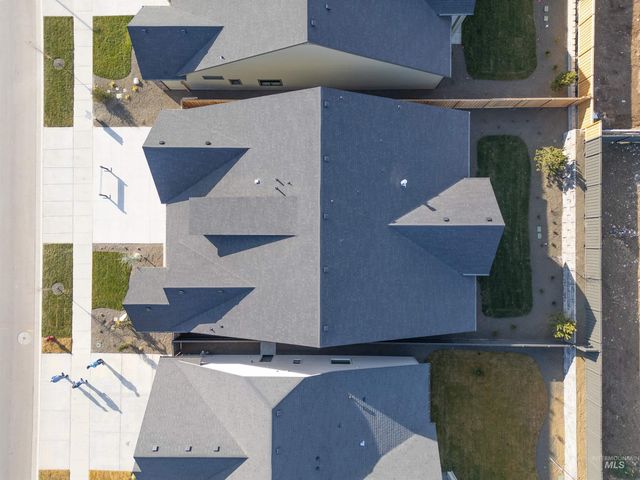 1126 E Crescendo St, Meridian, ID 83642