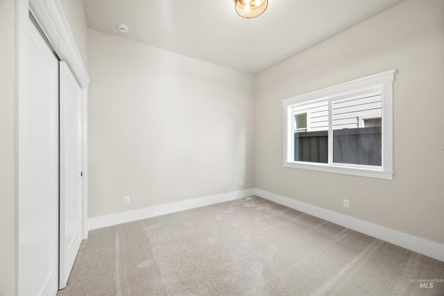 1126 E Crescendo St, Meridian, ID 83642