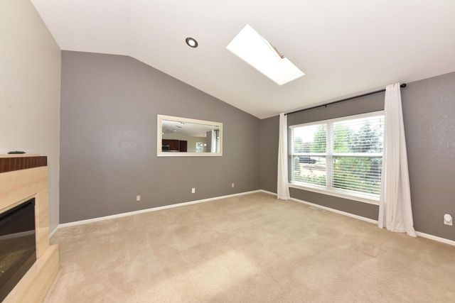 507 Sand DRIVE, West Bend, WI 53095