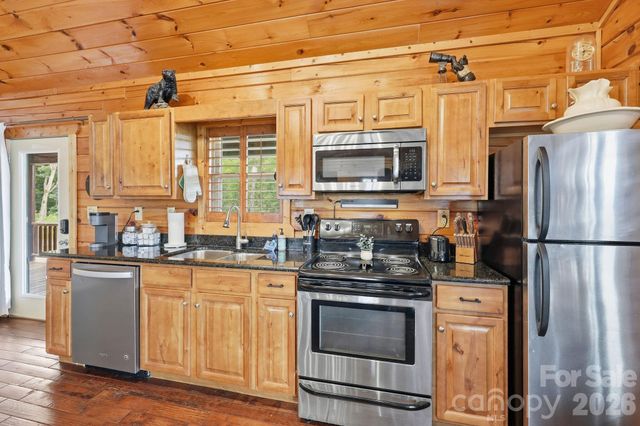 946, 140, 83 Honeysuckle Ridge, Almond, NC 28702