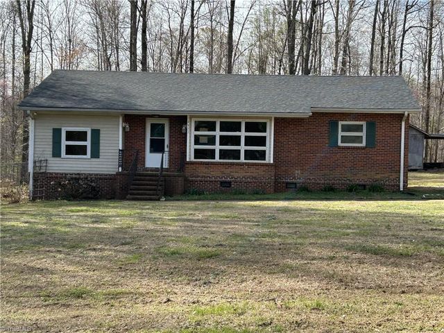 4932 Sylvanglade Road, Mcleansville, NC 27301