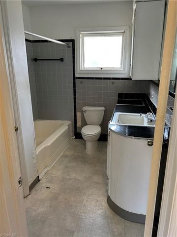 4932 Sylvanglade Road, Mcleansville, NC 27301