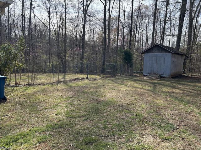 4932 Sylvanglade Road, Mcleansville, NC 27301