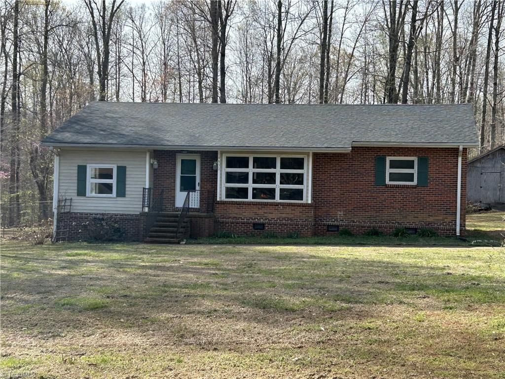 4932 Sylvanglade Road, Mcleansville, NC 27301