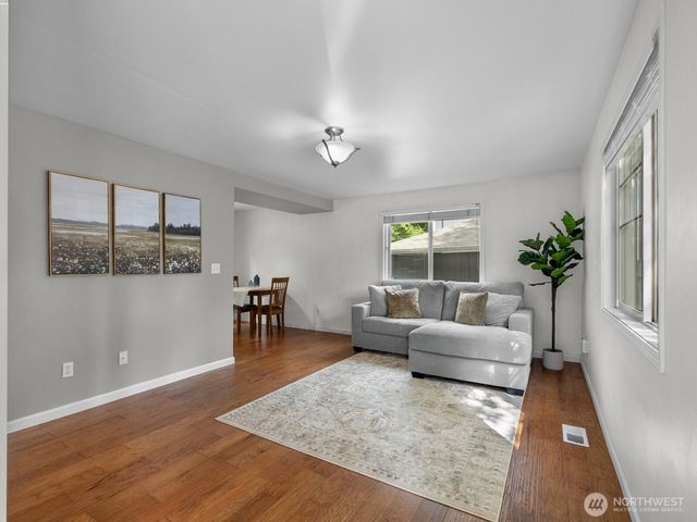 5613 Grove Street, Marysville, WA 98270