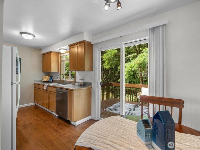 5613 Grove Street, Marysville, WA 98270