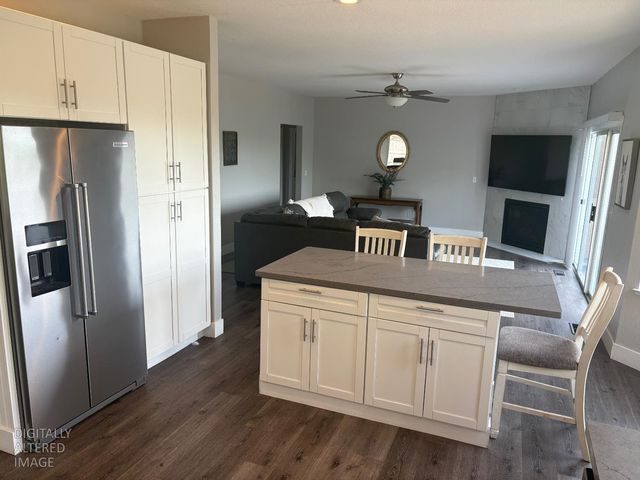 10563 Rock View Ct, Auburn, CA 95602