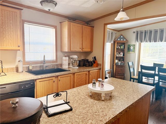 137 York Rd, Cranberry Twp, PA 16066