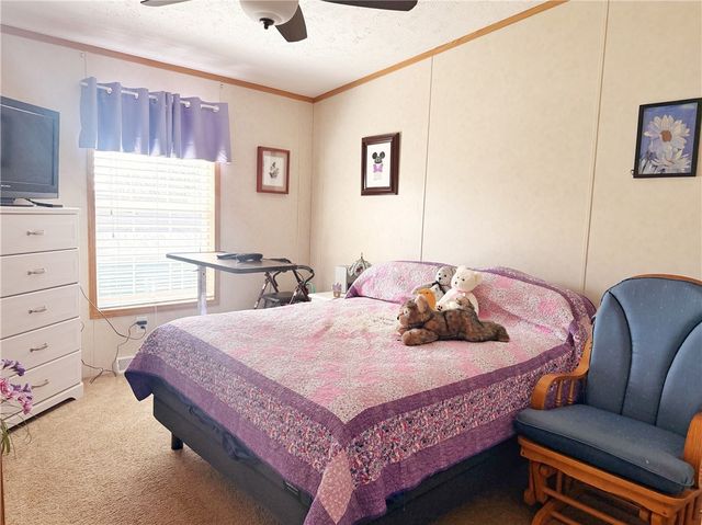 137 York Rd, Cranberry Twp, PA 16066