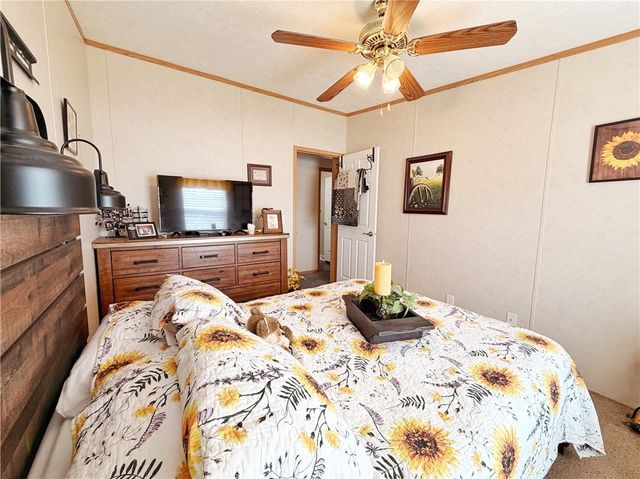 137 York Rd, Cranberry Twp, PA 16066