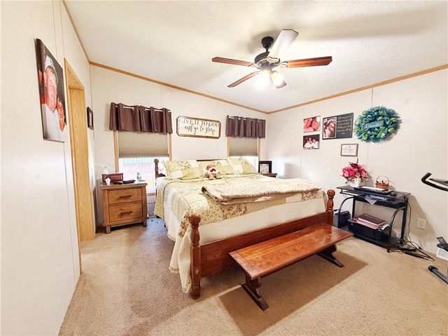 137 York Rd, Cranberry Twp, PA 16066