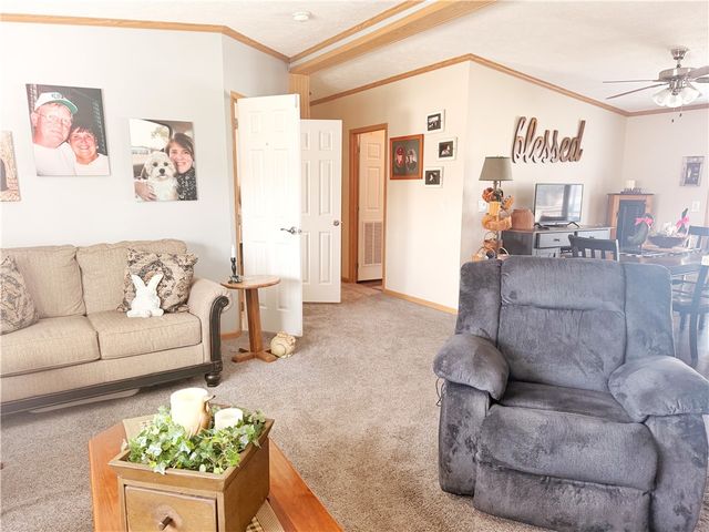 137 York Rd, Cranberry Twp, PA 16066