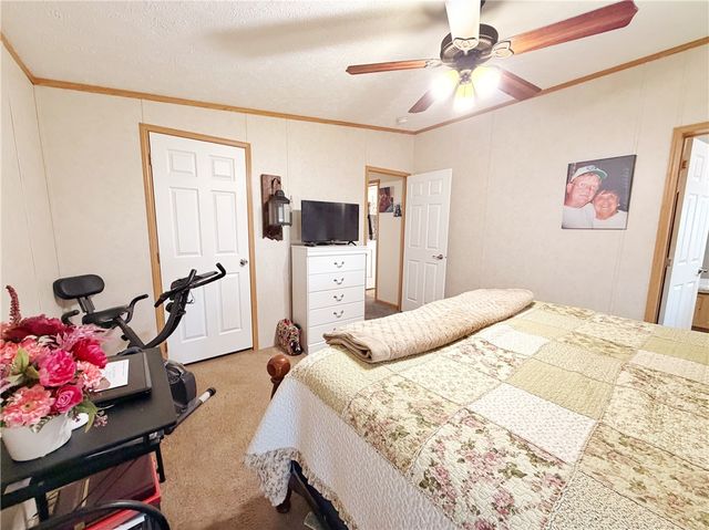 137 York Rd, Cranberry Twp, PA 16066