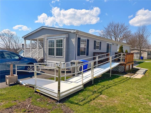 137 York Rd, Cranberry Twp, PA 16066