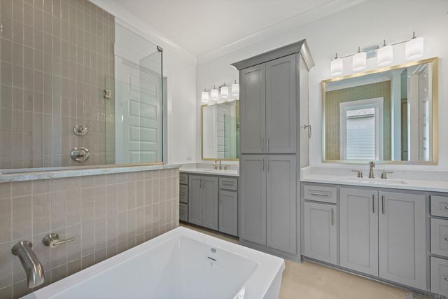 4451 Camargue Avenue, Baton Rouge, LA 70820
