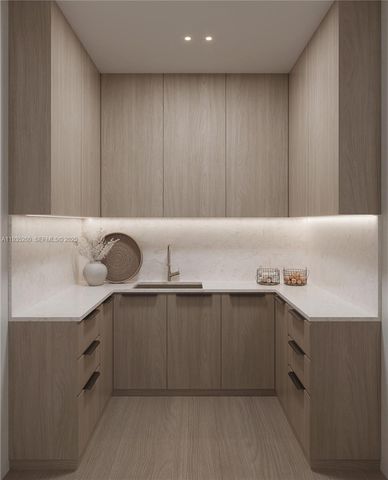 9148 Carlyle Ave, Surfside, FL 33154