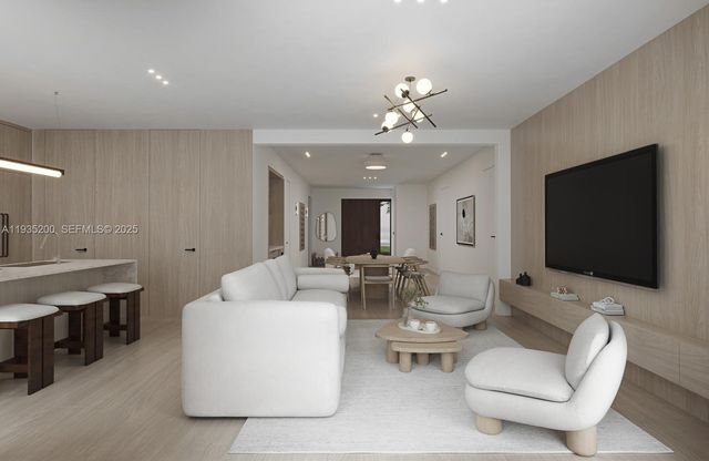 9148 Carlyle Ave, Surfside, FL 33154