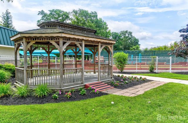 368-C Metuchen Drive, Monroe, NJ 08831