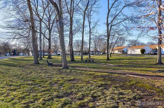 368-C Metuchen Drive, Monroe, NJ 08831