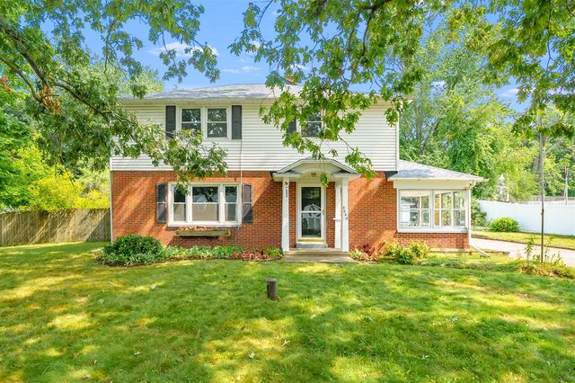 5048 N Riverview Drive, Kalamazoo, MI 49004