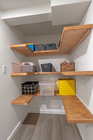 15 Oak View Ave, Salem, MA 01970