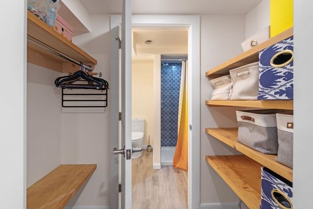 15 Oak View Ave, Salem, MA 01970