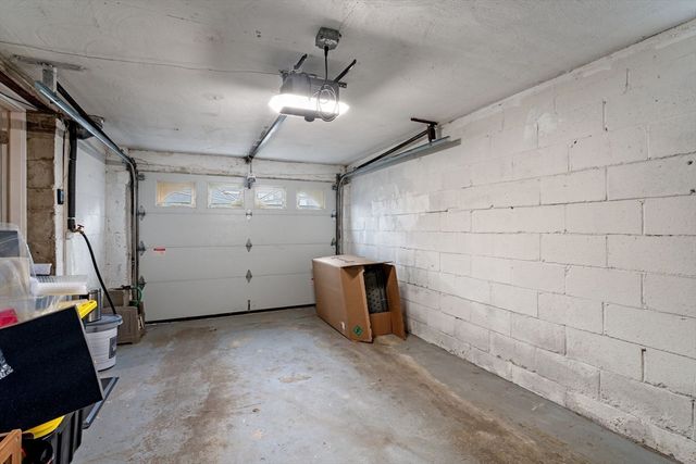 15 Oak View Ave, Salem, MA 01970