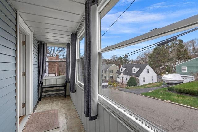 15 Oak View Ave, Salem, MA 01970