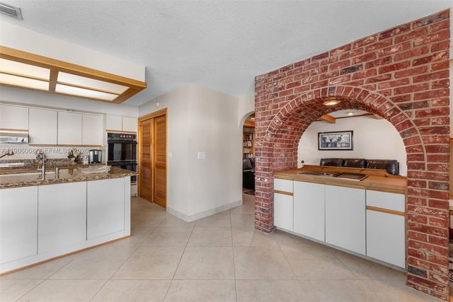 11101 NW 26th Dr, Coral Springs, FL 33065