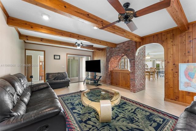 11101 NW 26th Dr, Coral Springs, FL 33065