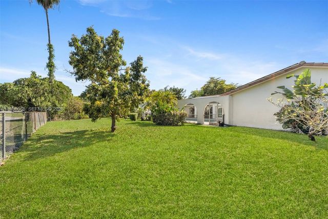 11101 NW 26th Dr, Coral Springs, FL 33065