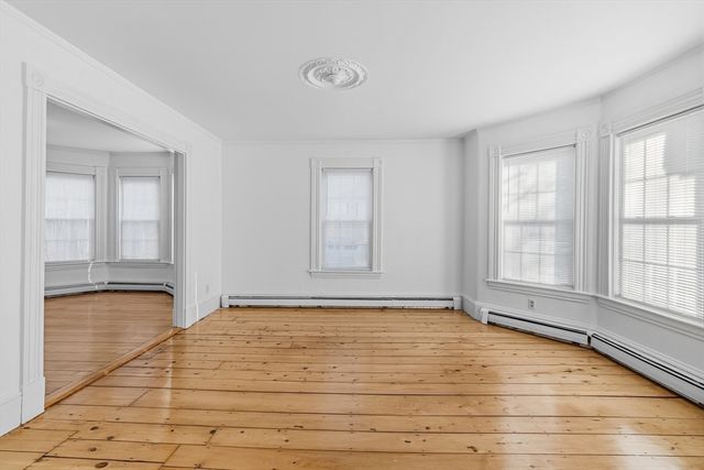 10 Charles St, West Bridgewater, MA 02379